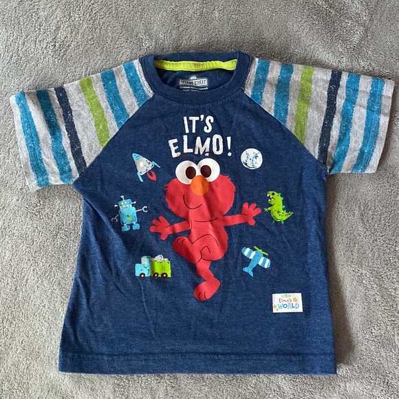 2T Bundle - Boys Character Shirts (Elmo, Mario, Snoopy, Disney Cars). - Picture 2 of 9
